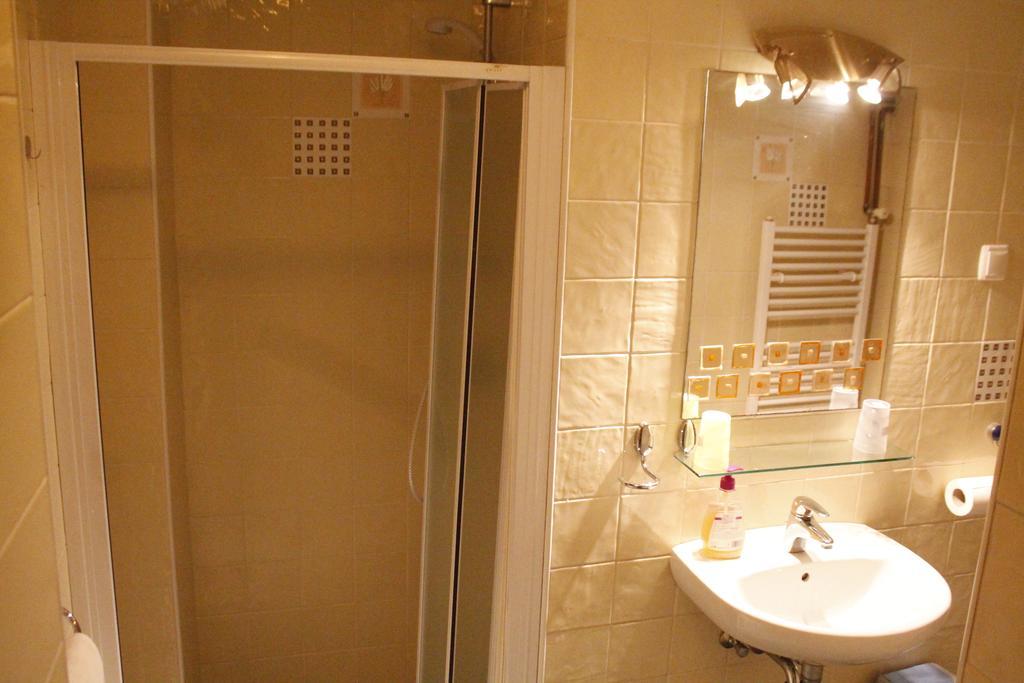 Nattache Studio Apartment Basment Zagreb Ngoại thất bức ảnh