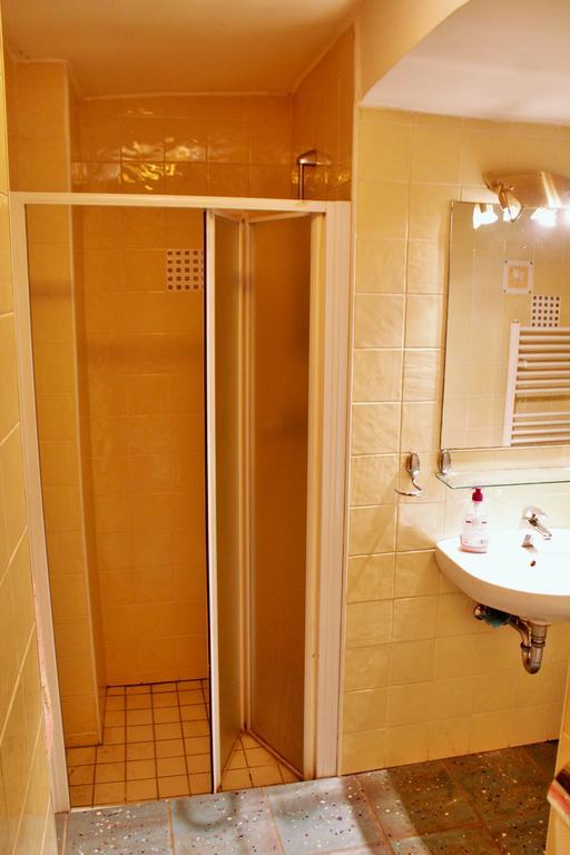 Nattache Studio Apartment Basment Zagreb Ngoại thất bức ảnh